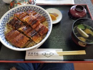魚しげ食事2