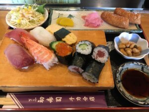 ぎふ初寿司食事2