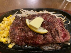 ステーキのくいしんぼ 新岐阜駅前店－食事1