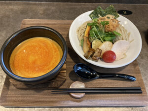 ヌードル 麺和 加納西店食事1